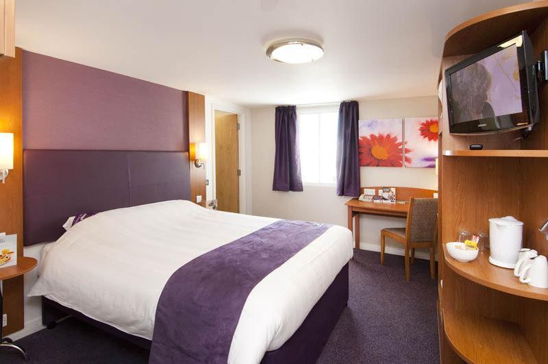 Premier Inn Coventry East Buitenkant foto